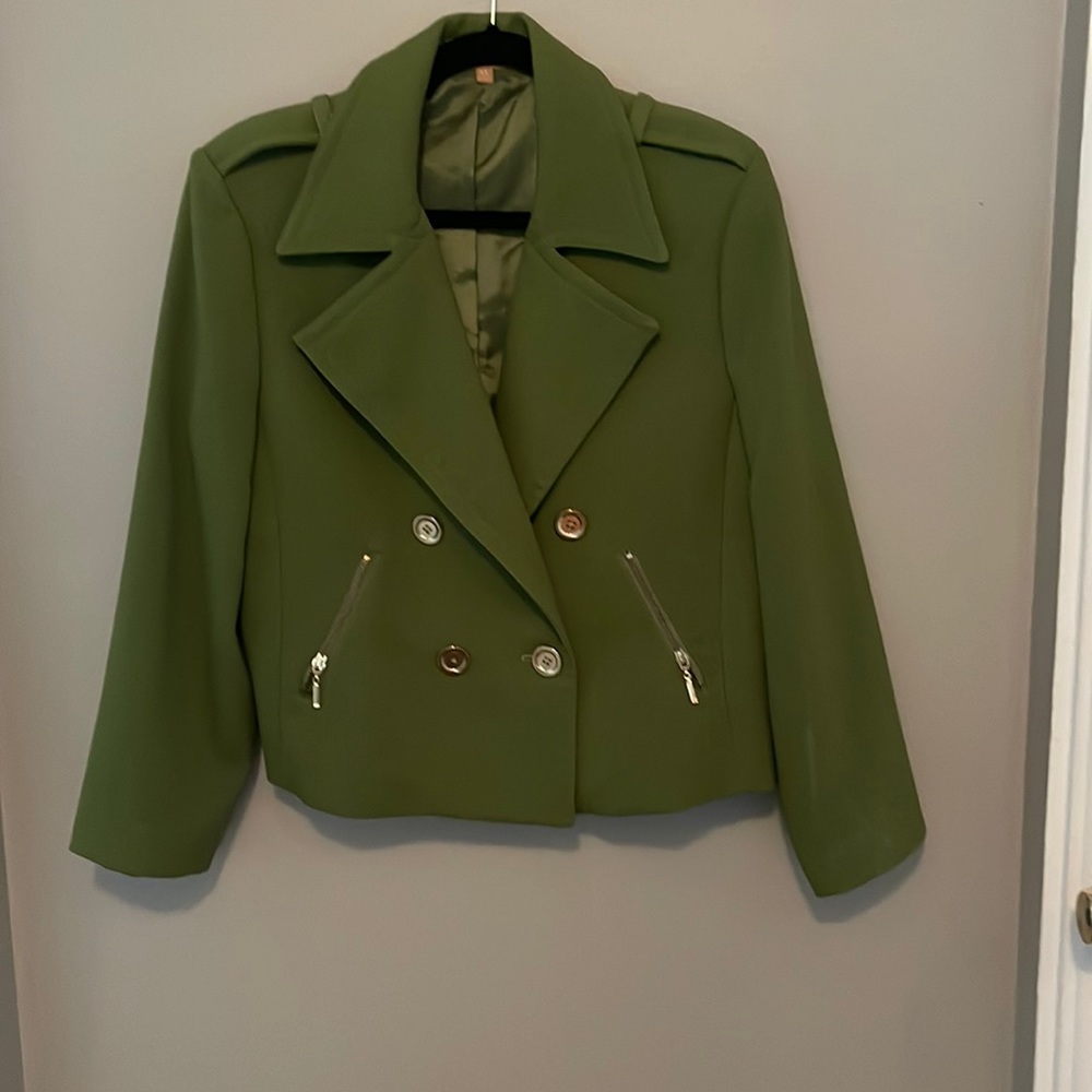 Ellen Tracy Jackets & Coats